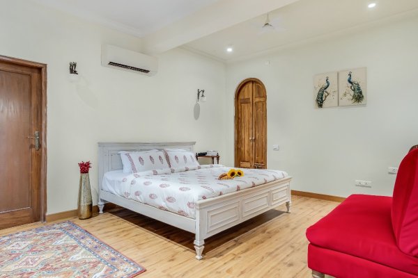 Image Title Goes Here